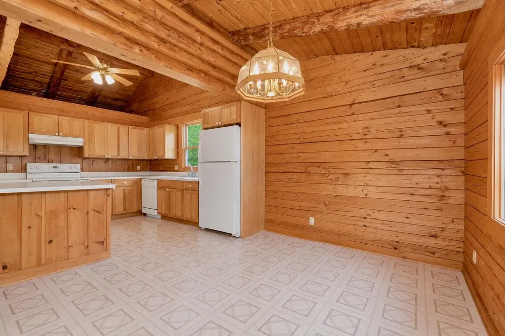 60 Snell Road Meredith NH 03253