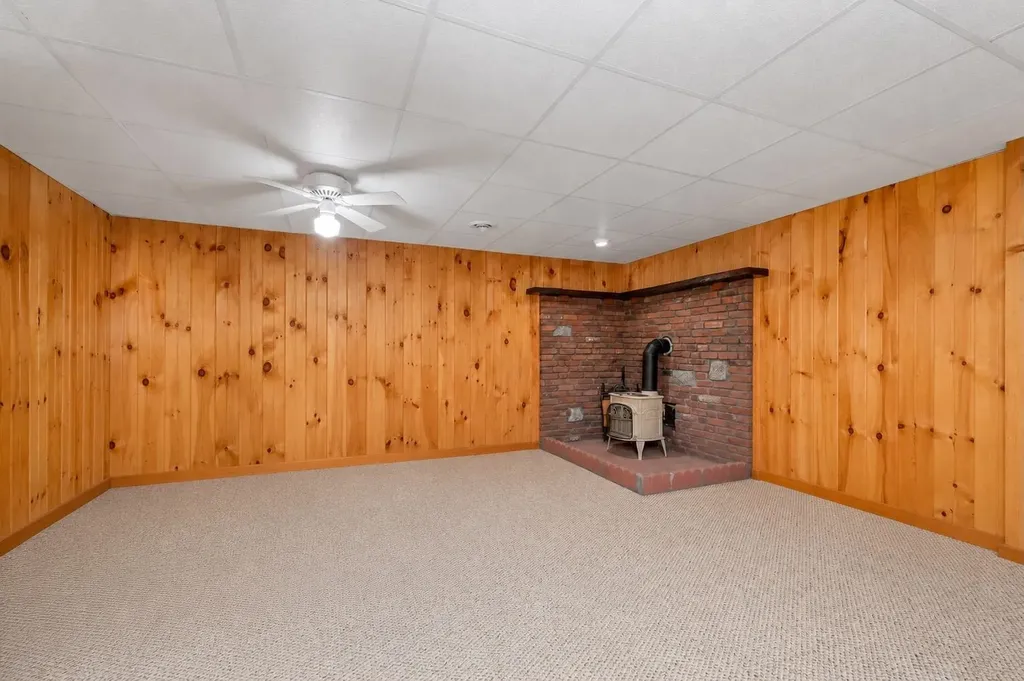 60 Snell Road Meredith NH 03253