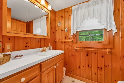 60 Snell Road Meredith NH 03253