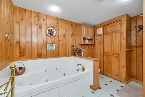 60 Snell Road Meredith NH 03253