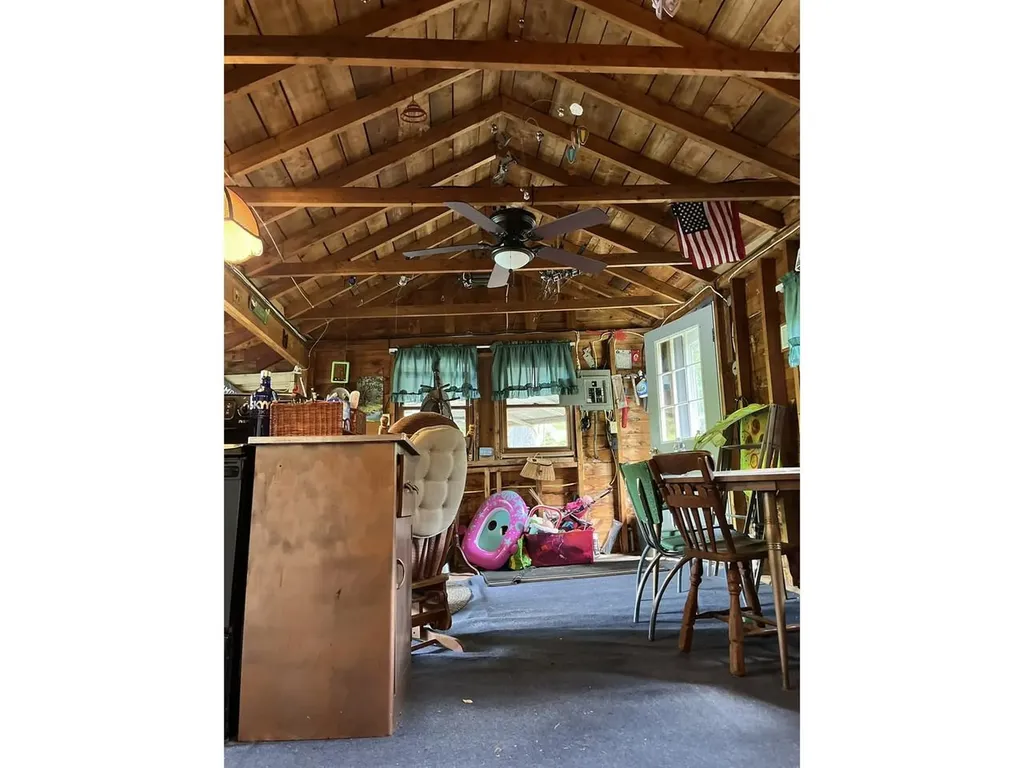 245 Meadow Lane Woodbury VT 05681