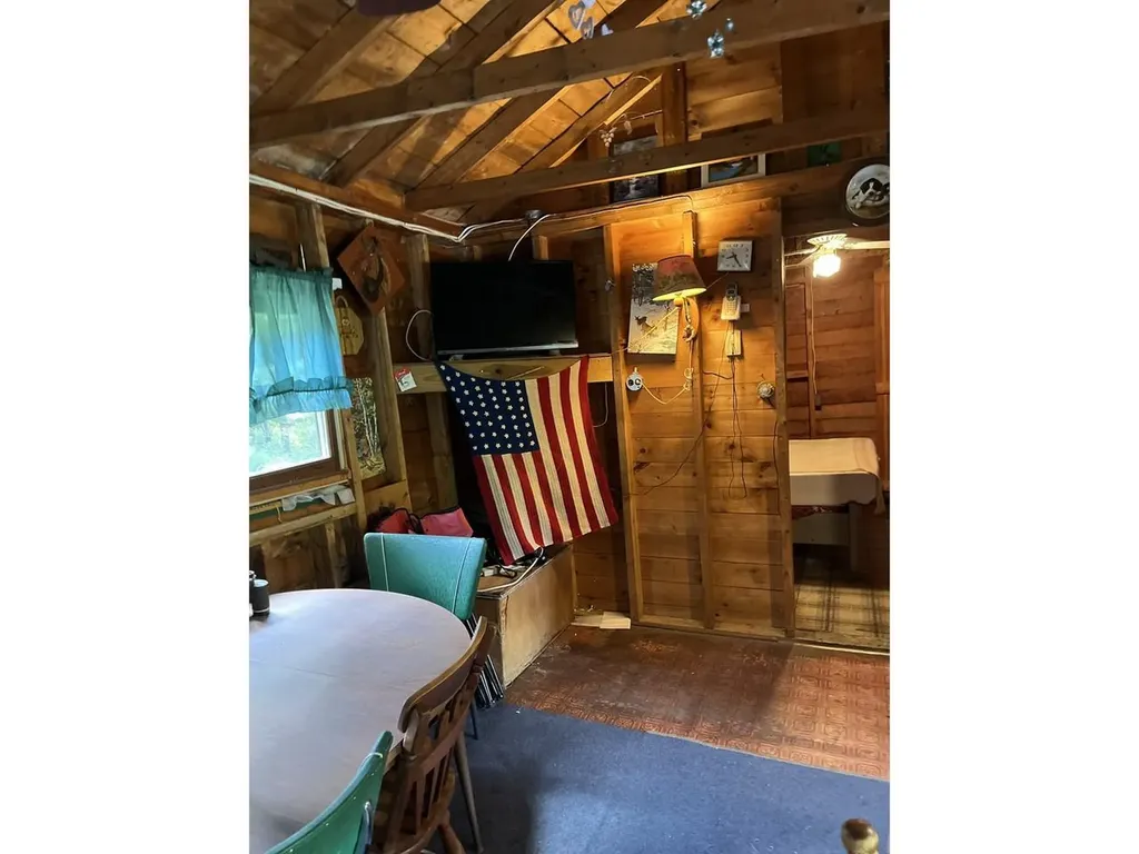 245 Meadow Lane Woodbury VT 05681