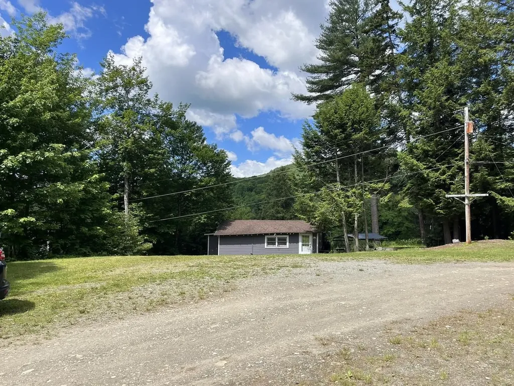 245 Meadow Lane Woodbury VT 05681