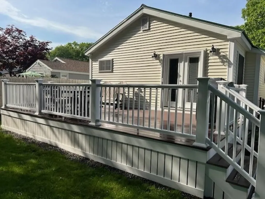 23 Walnut Avenue Hampton NH 03842