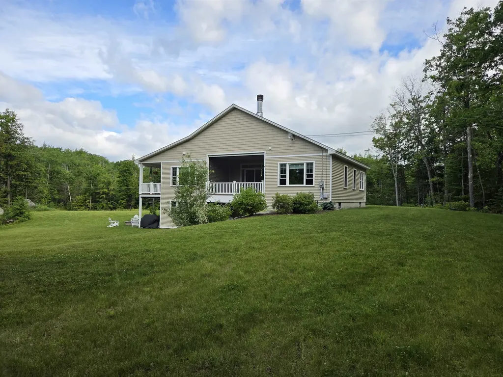 446 Edgemont Road Sunapee NH 03782