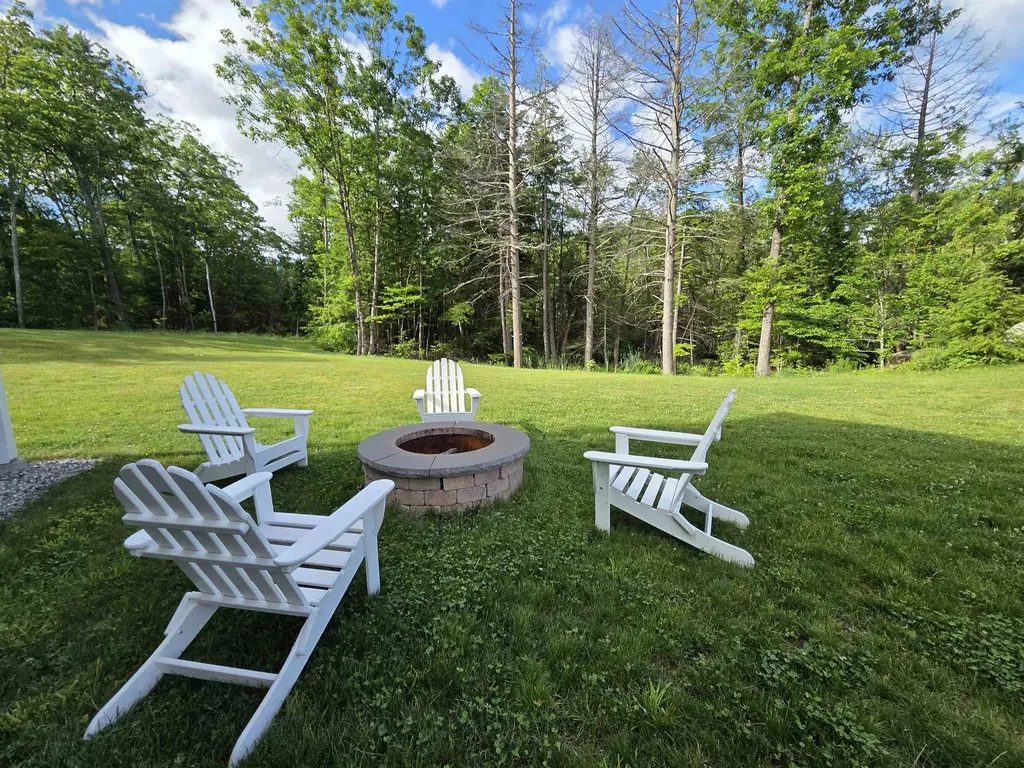446 Edgemont Road Sunapee NH 03782