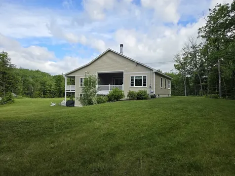 446 Edgemont Road Sunapee NH 03782