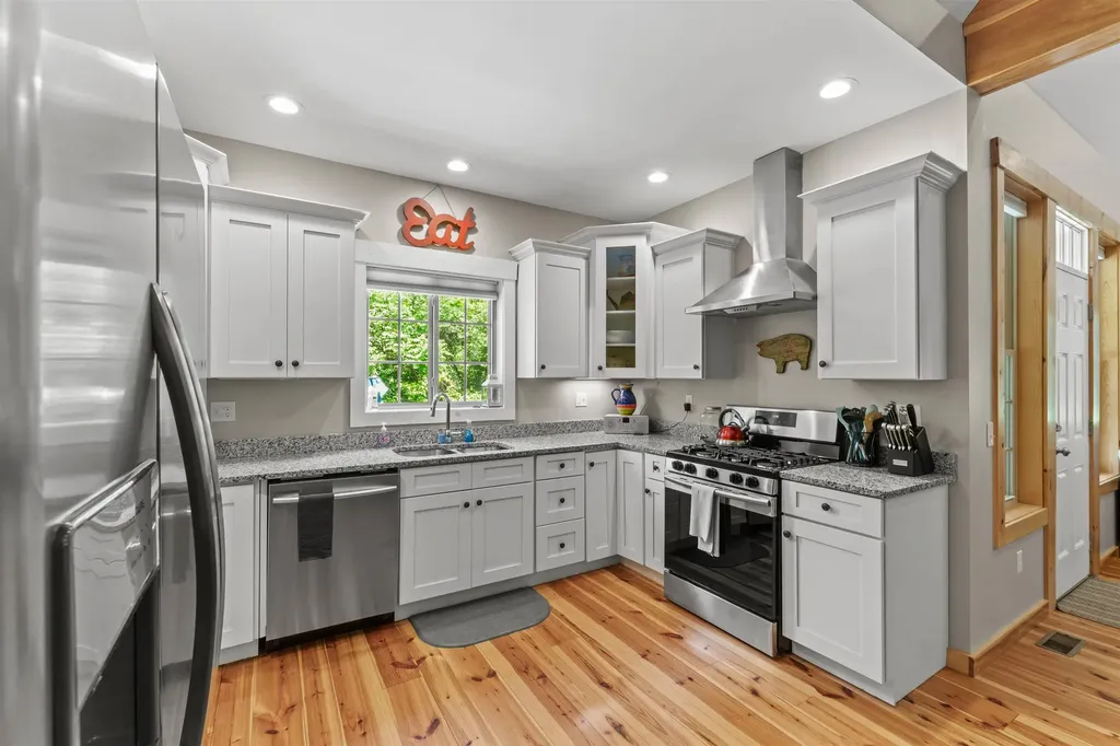 45 Washington Avenue Bartlett NH 03812