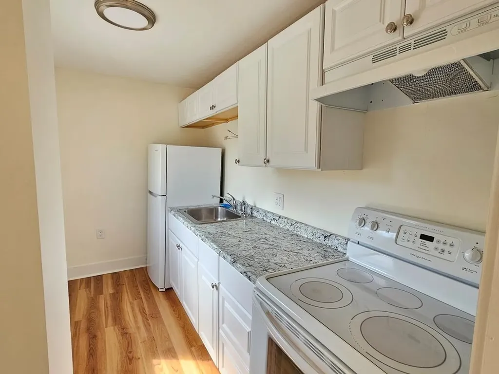 27 Water Street Keene NH 03431