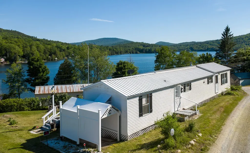 81 Shoreline Drive Barnet VT 05821