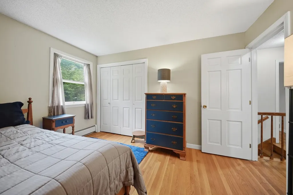 47 Beaver Lane Bedford NH 03110