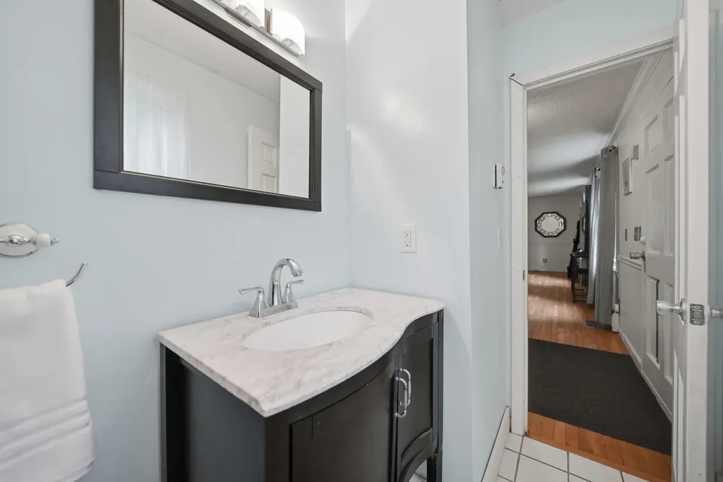 47 Beaver Lane Bedford NH 03110