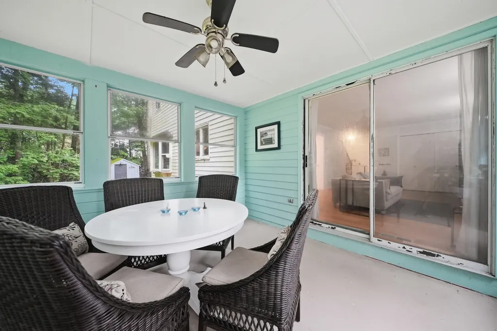 47 Beaver Lane Bedford NH 03110
