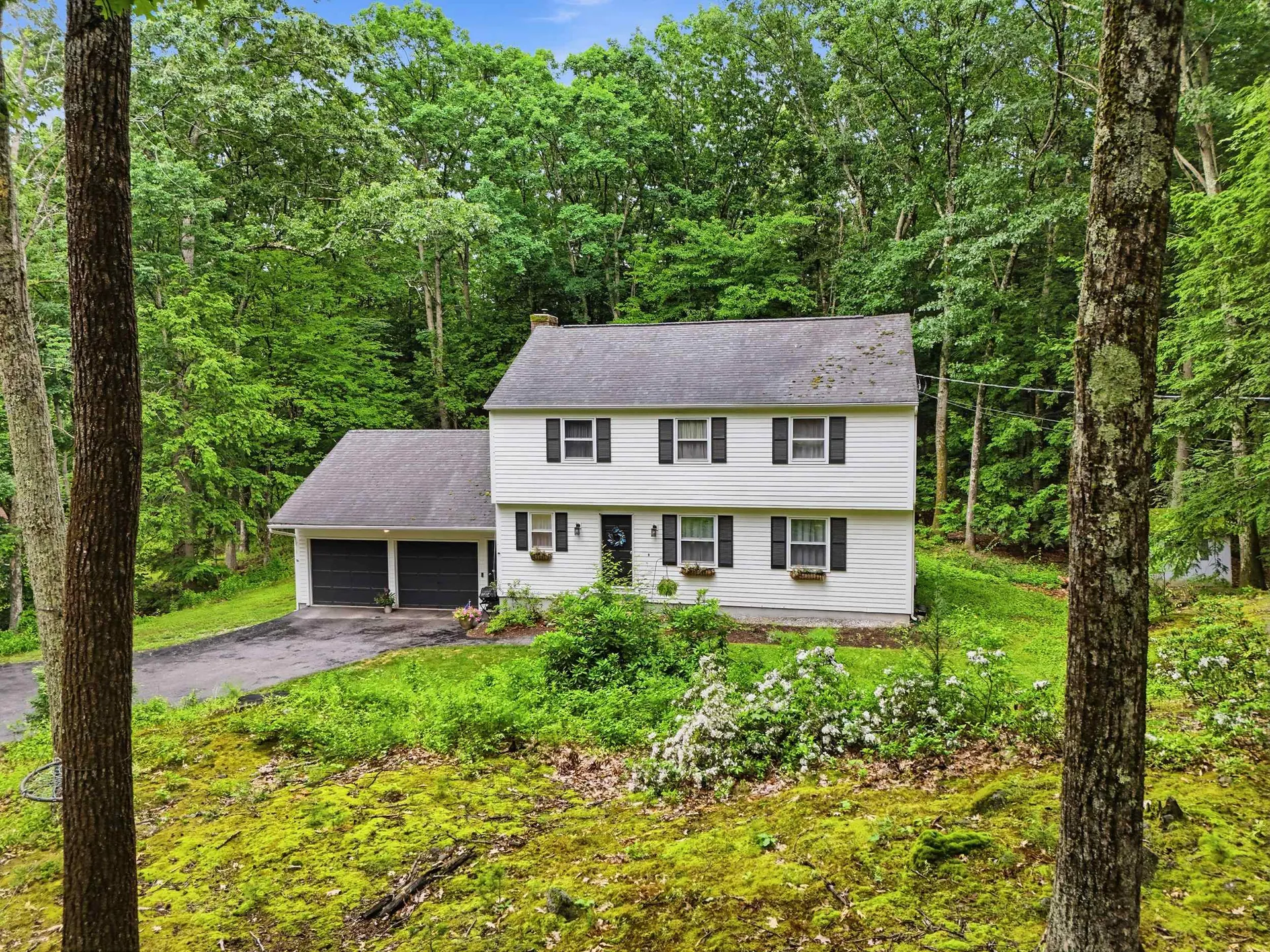 47 Beaver Lane Bedford NH 03110