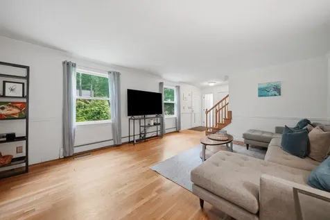 47 Beaver Lane Bedford NH 03110