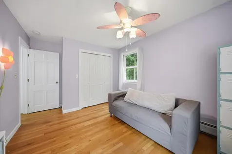 47 Beaver Lane Bedford NH 03110