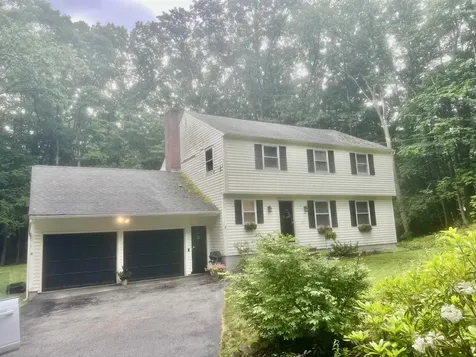 47 Beaver Lane Bedford NH 03110