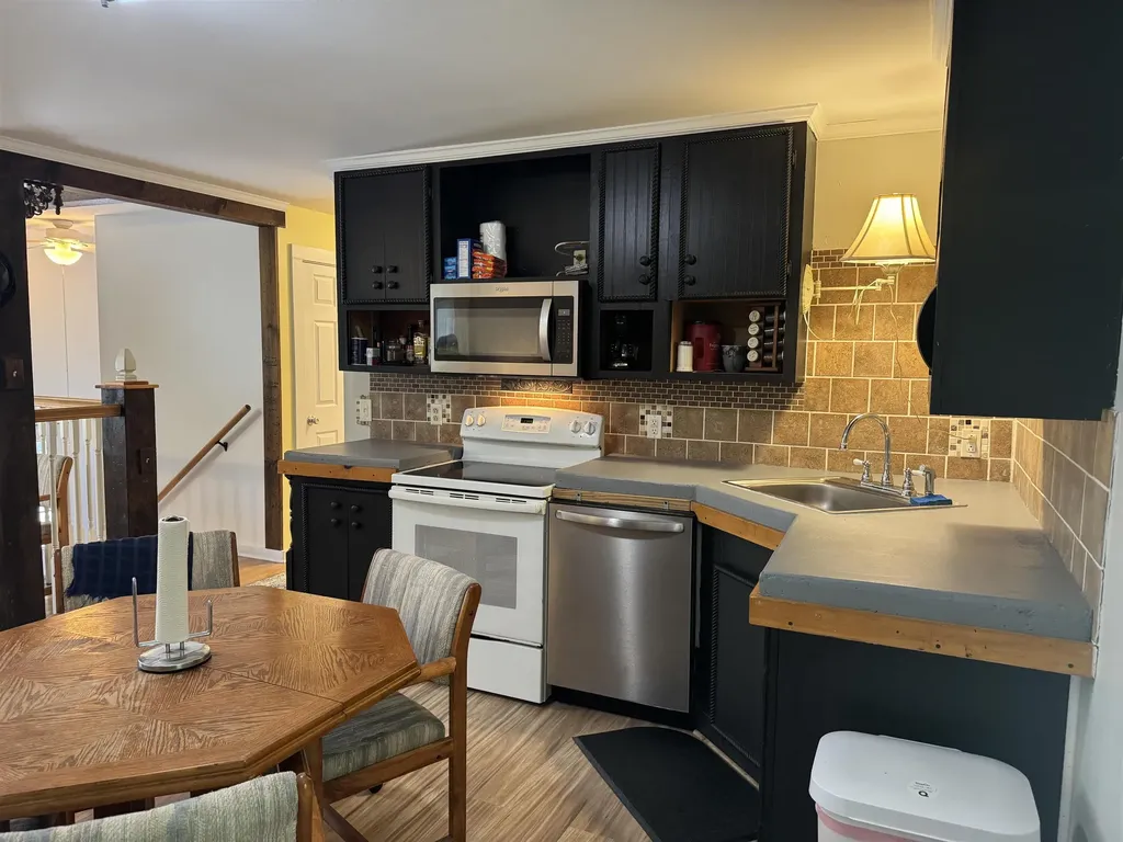 201 Beverly Hills Drive Wakefield NH 03830