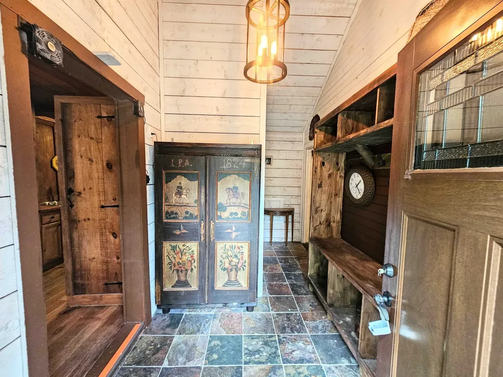 60 East Brook Crossing Wilmington VT 05363