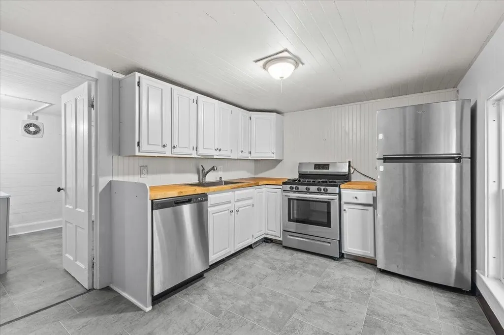 21 Hyde Street Burlington VT 05401
