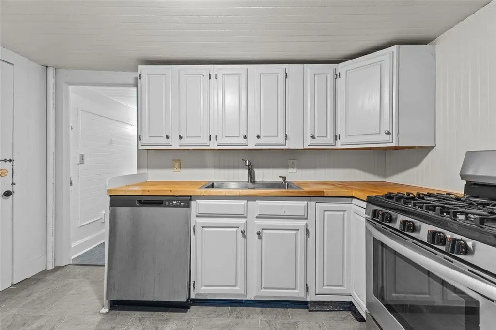 21 Hyde Street Burlington VT 05401