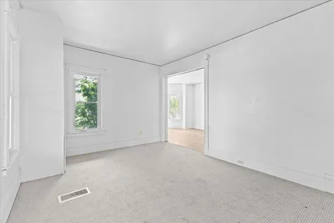 21 Hyde Street Burlington VT 05401
