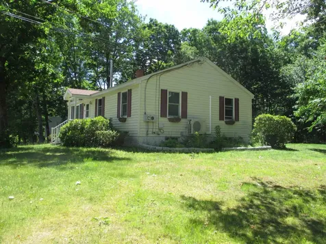32 Pinewood Drive Somersworth NH 03878