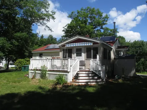 32 Pinewood Drive Somersworth NH 03878