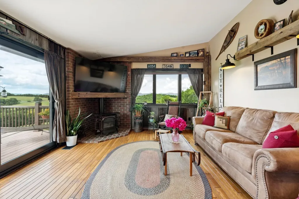 867 East Bethel Road Randolph VT 05061