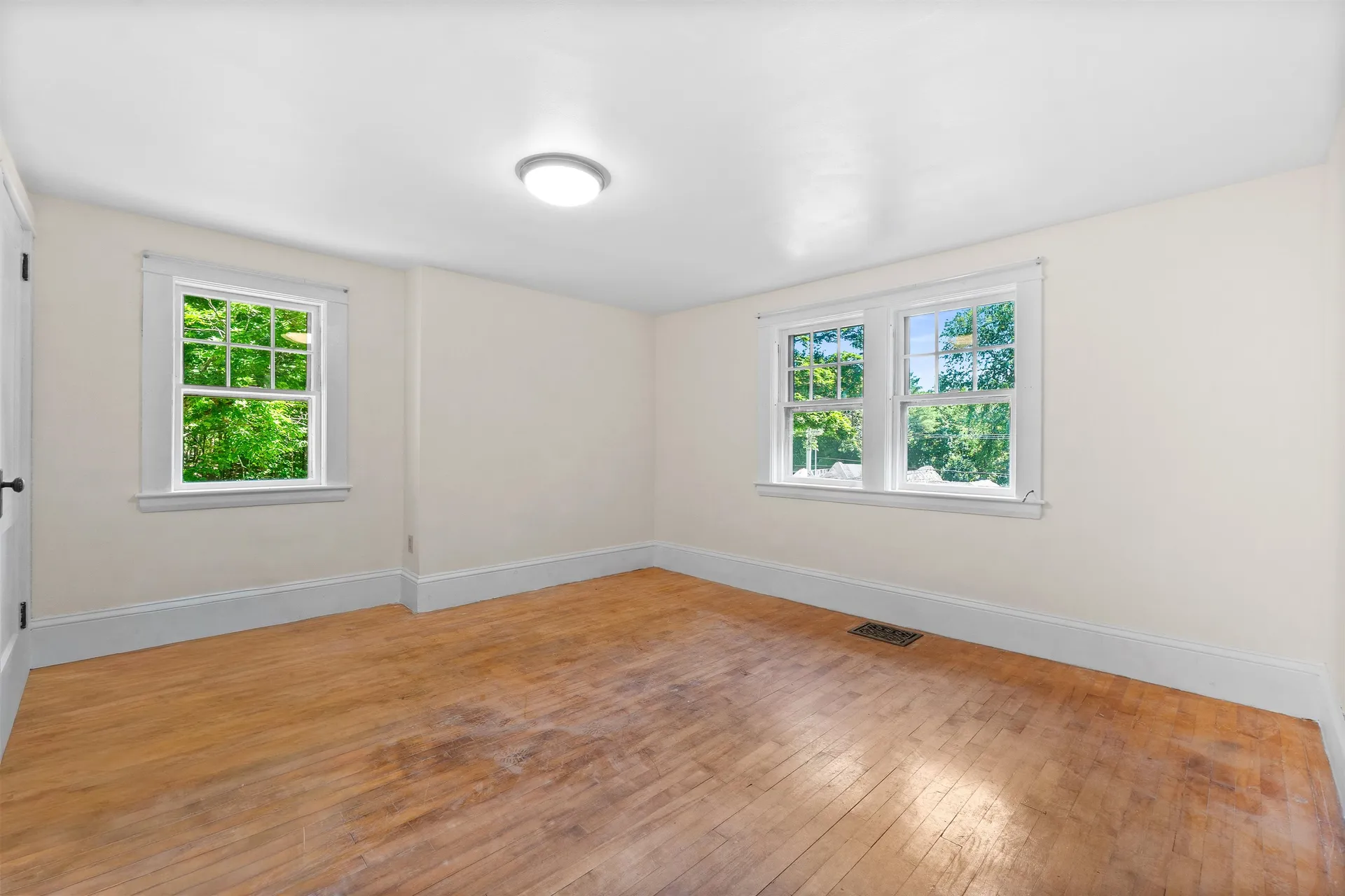 15 Sherburne Road Lee NH 03861