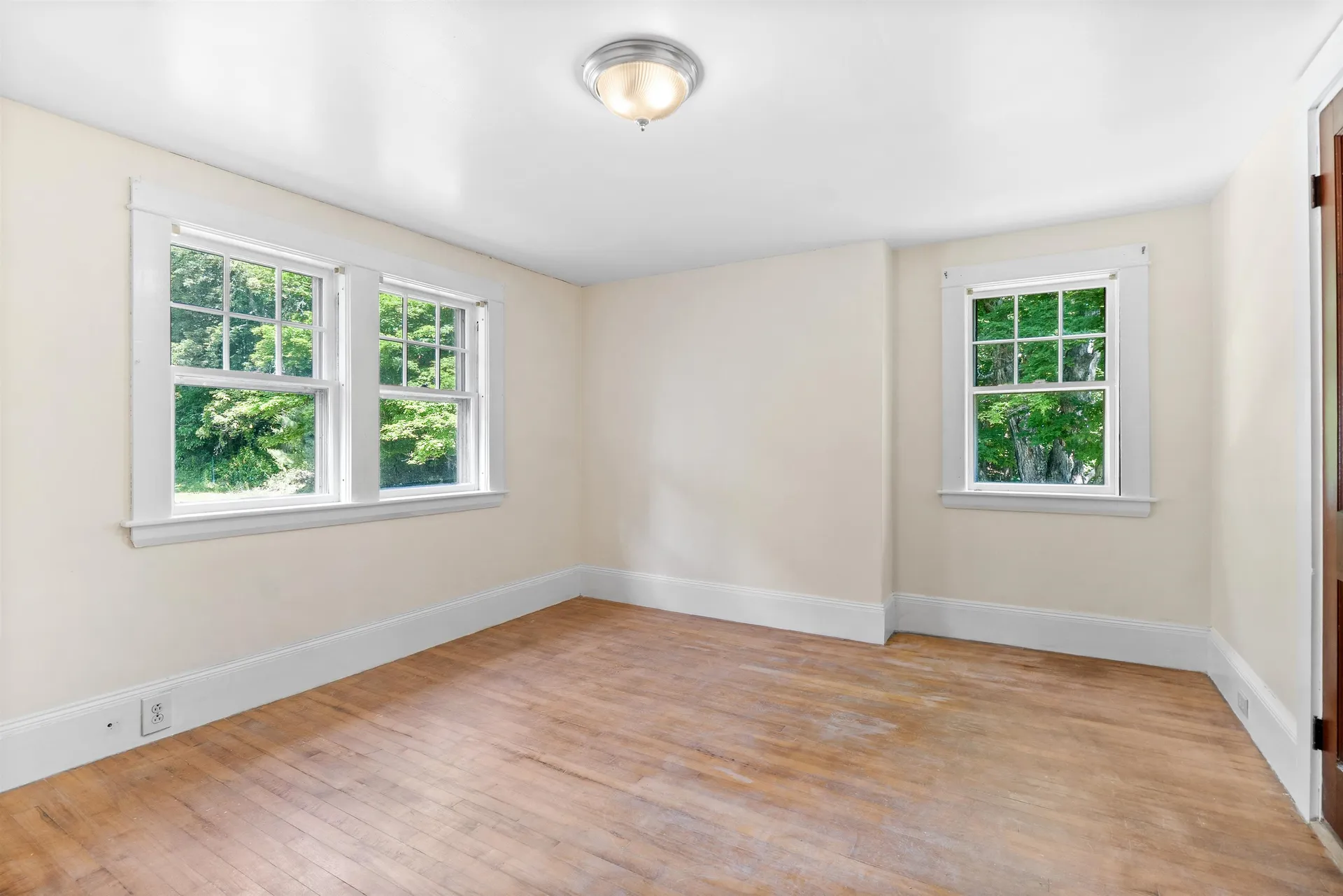15 Sherburne Road Lee NH 03861