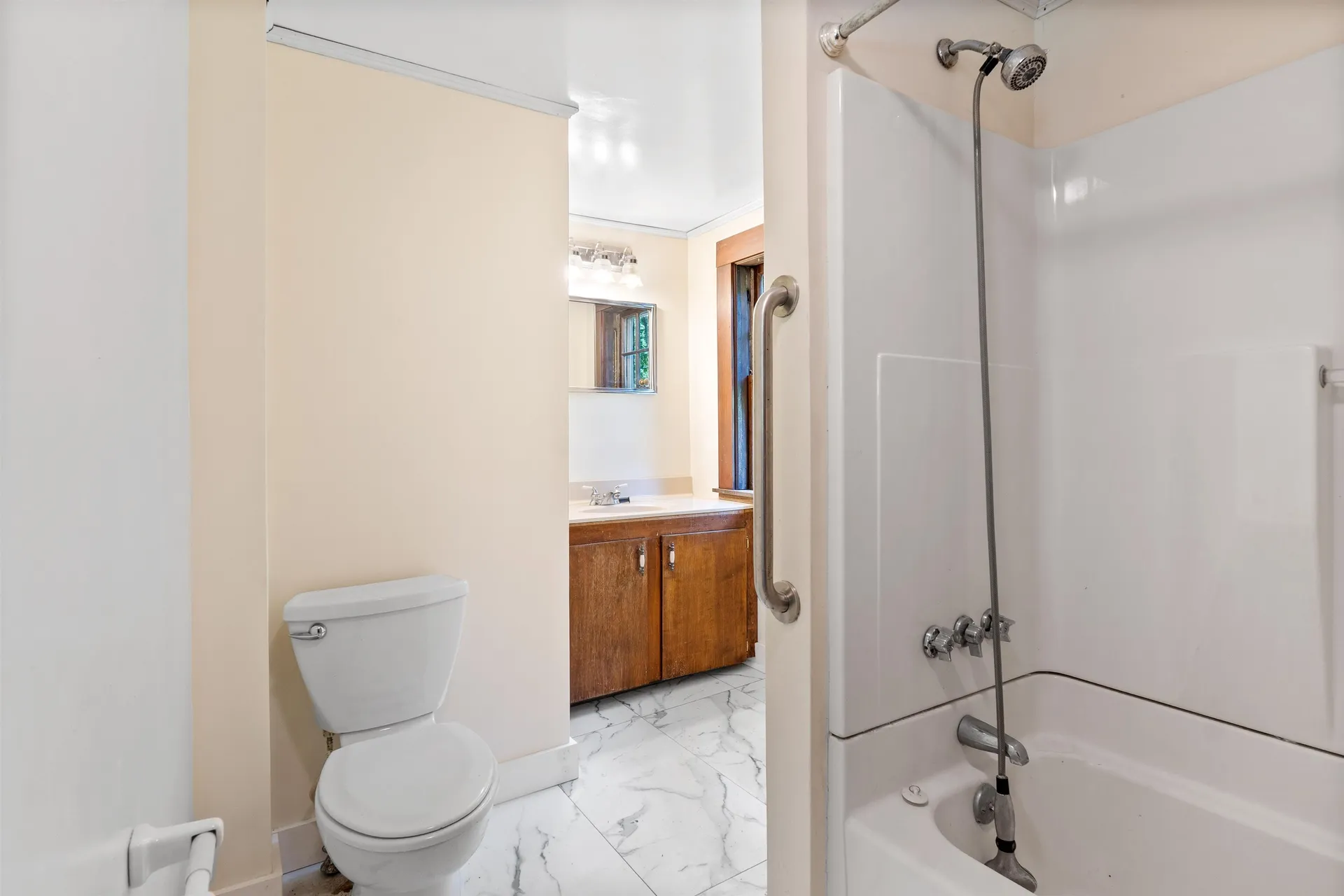 15 Sherburne Road Lee NH 03861
