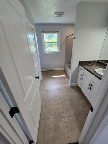 25 W Rosedale Avenue Manchester NH 03103