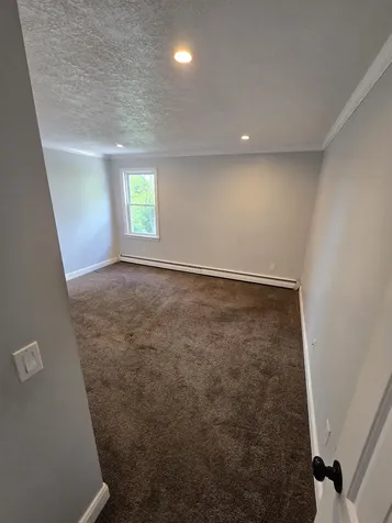 25 W Rosedale Avenue Manchester NH 03103