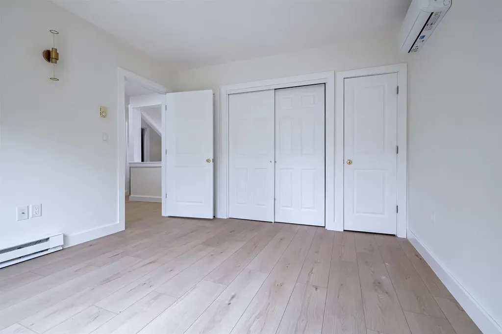 33 Coburn Woods Drive Nashua NH 03063