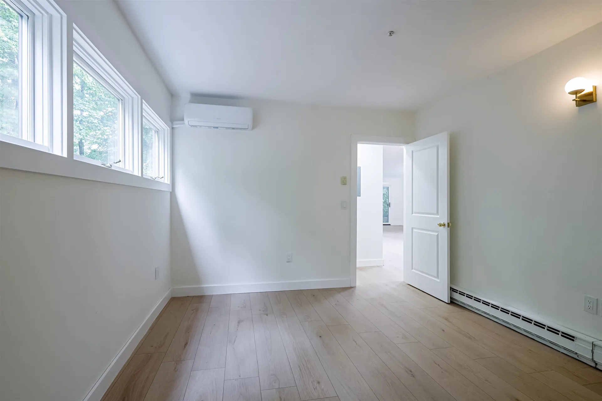 33 Coburn Woods Drive Nashua NH 03063