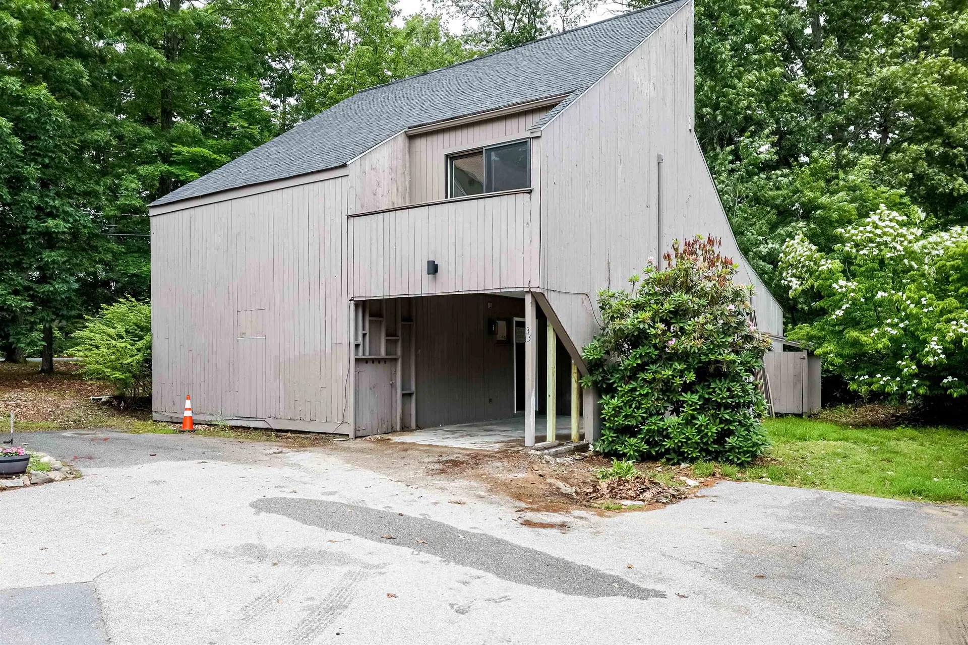 33 Coburn Woods Drive Nashua NH 03063