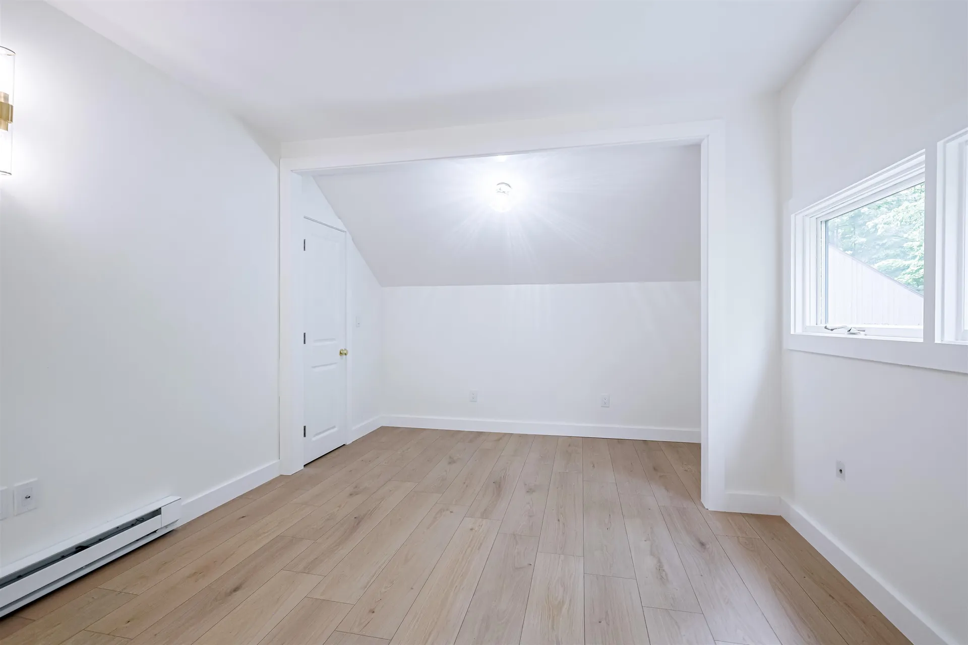 33 Coburn Woods Drive Nashua NH 03063