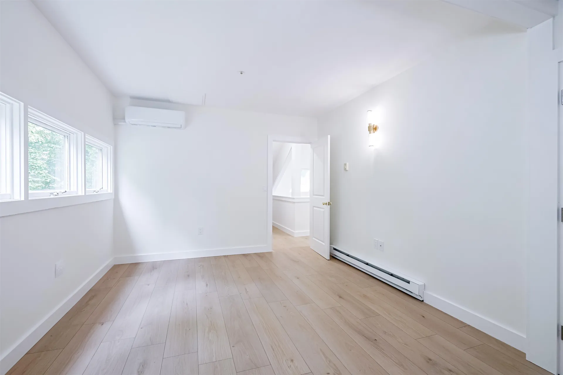 33 Coburn Woods Drive Nashua NH 03063