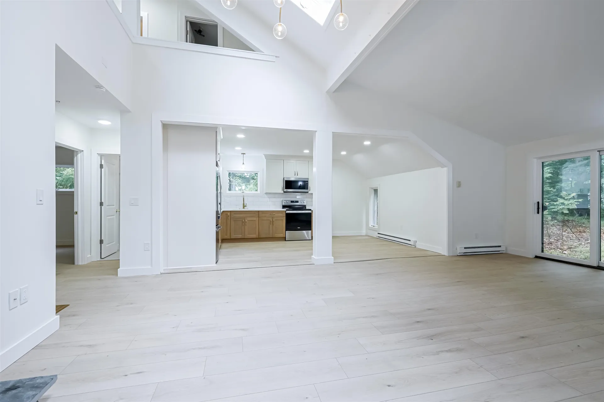 33 Coburn Woods Drive Nashua NH 03063