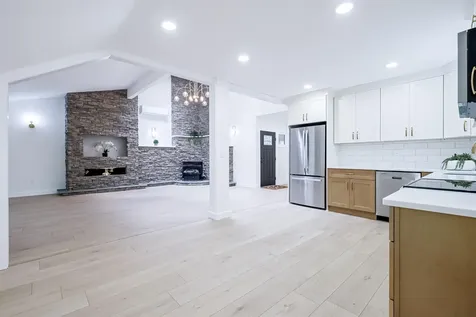 33 Coburn Woods Drive Nashua NH 03063