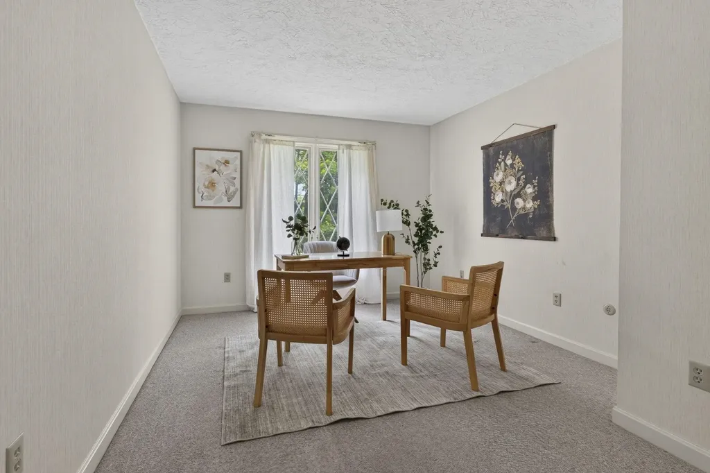 28 Buttonwood Road Bedford NH 03110