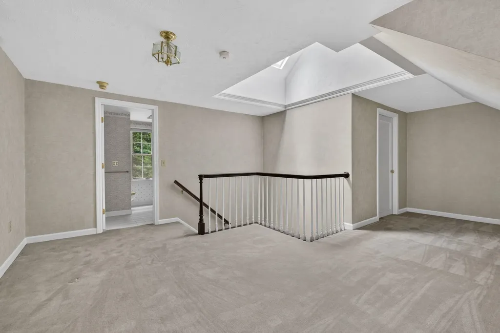28 Buttonwood Road Bedford NH 03110