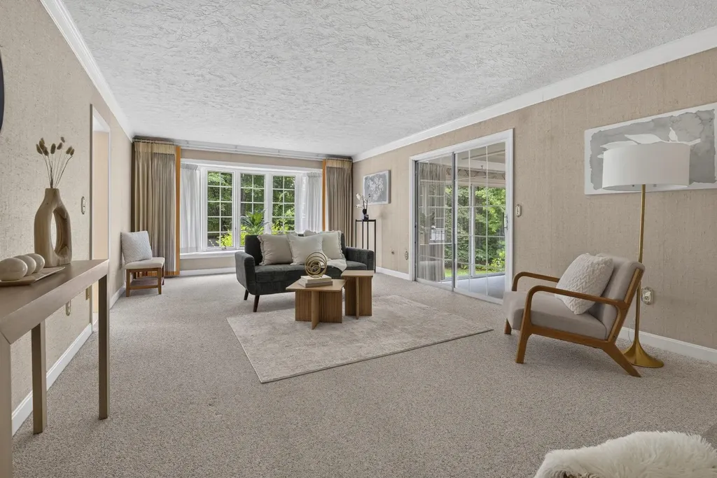 28 Buttonwood Road Bedford NH 03110