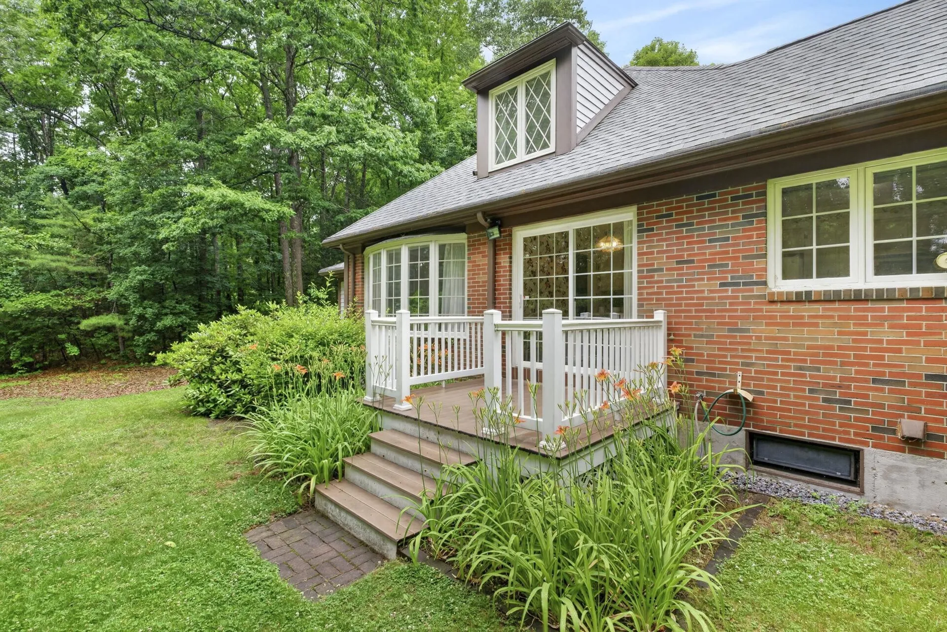 28 Buttonwood Road Bedford NH 03110