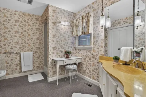 28 Buttonwood Road Bedford NH 03110