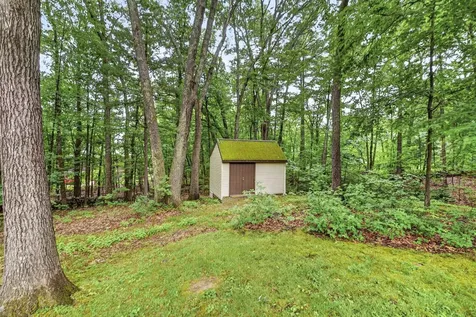 28 Buttonwood Road Bedford NH 03110