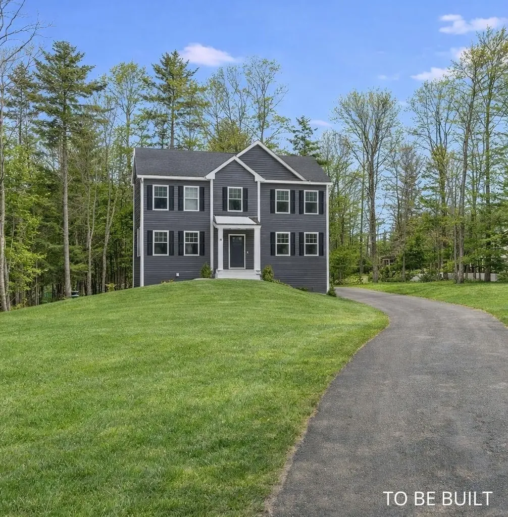 55 Mills Shore Drive Hampstead NH 03841