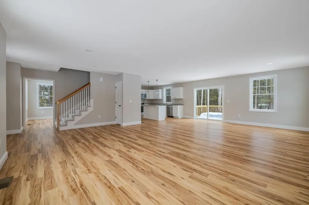 118 Mills Shore Drive Hampstead NH 03841