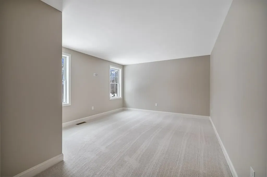 118 Mills Shore Drive Hampstead NH 03841